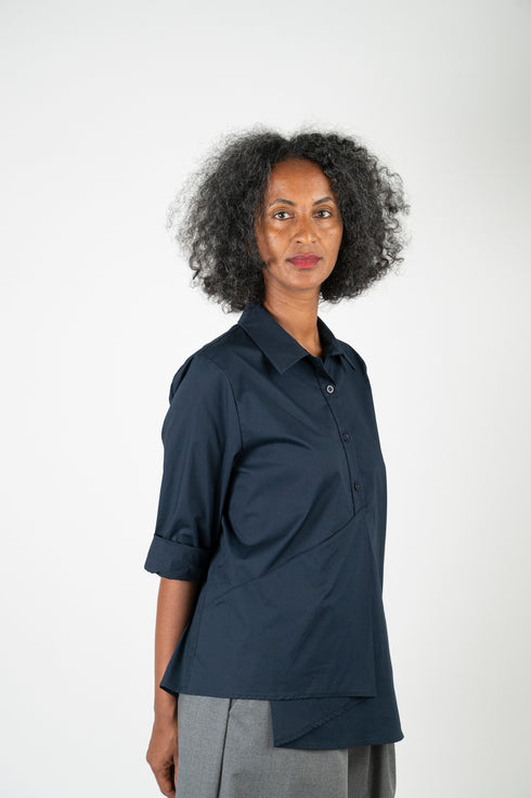 Asymmetrische Bluse